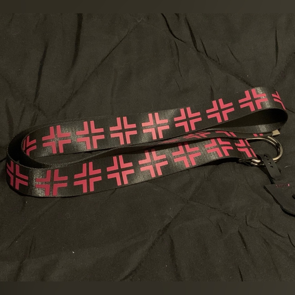 No Boundaries Black and Pink Belt